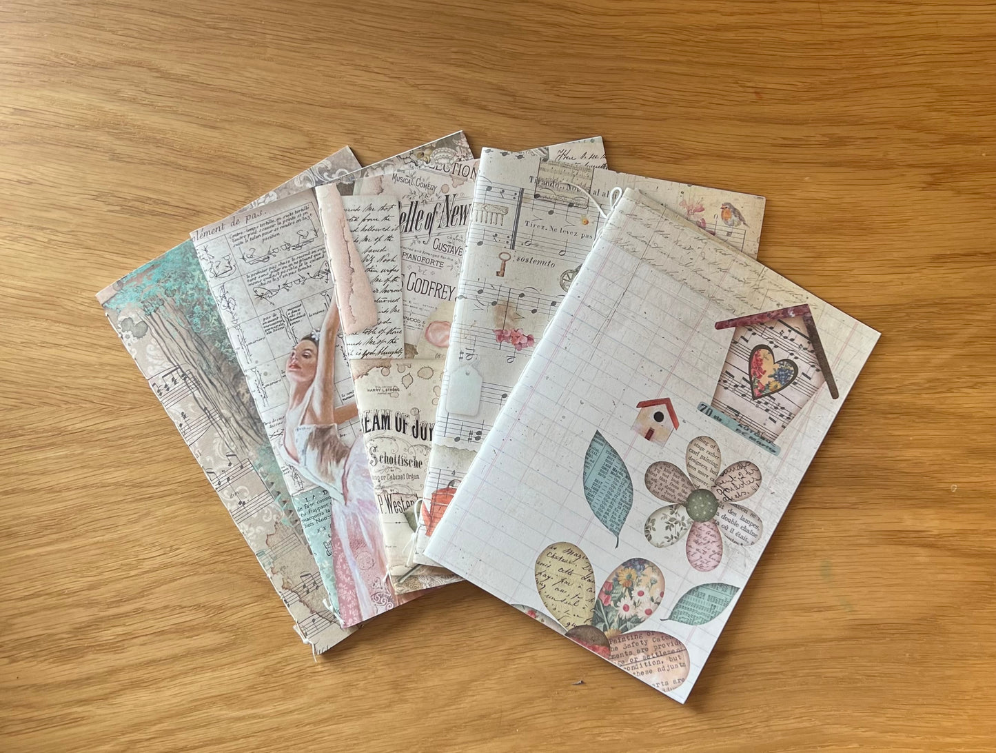 Caderno de música cosido à mão